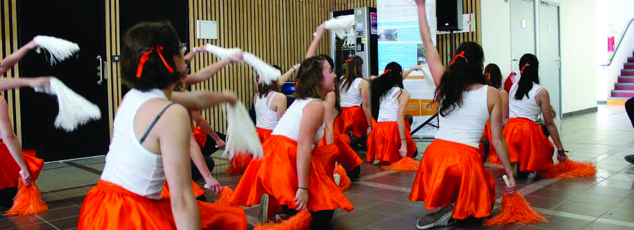 ENSC's Cheerleaders ENSC's Cheerleaders